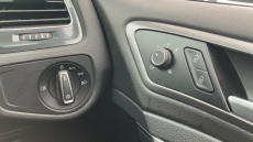 Volkswagen Golf 1.6 TDI SE 5dr [Nav] Diesel Estate